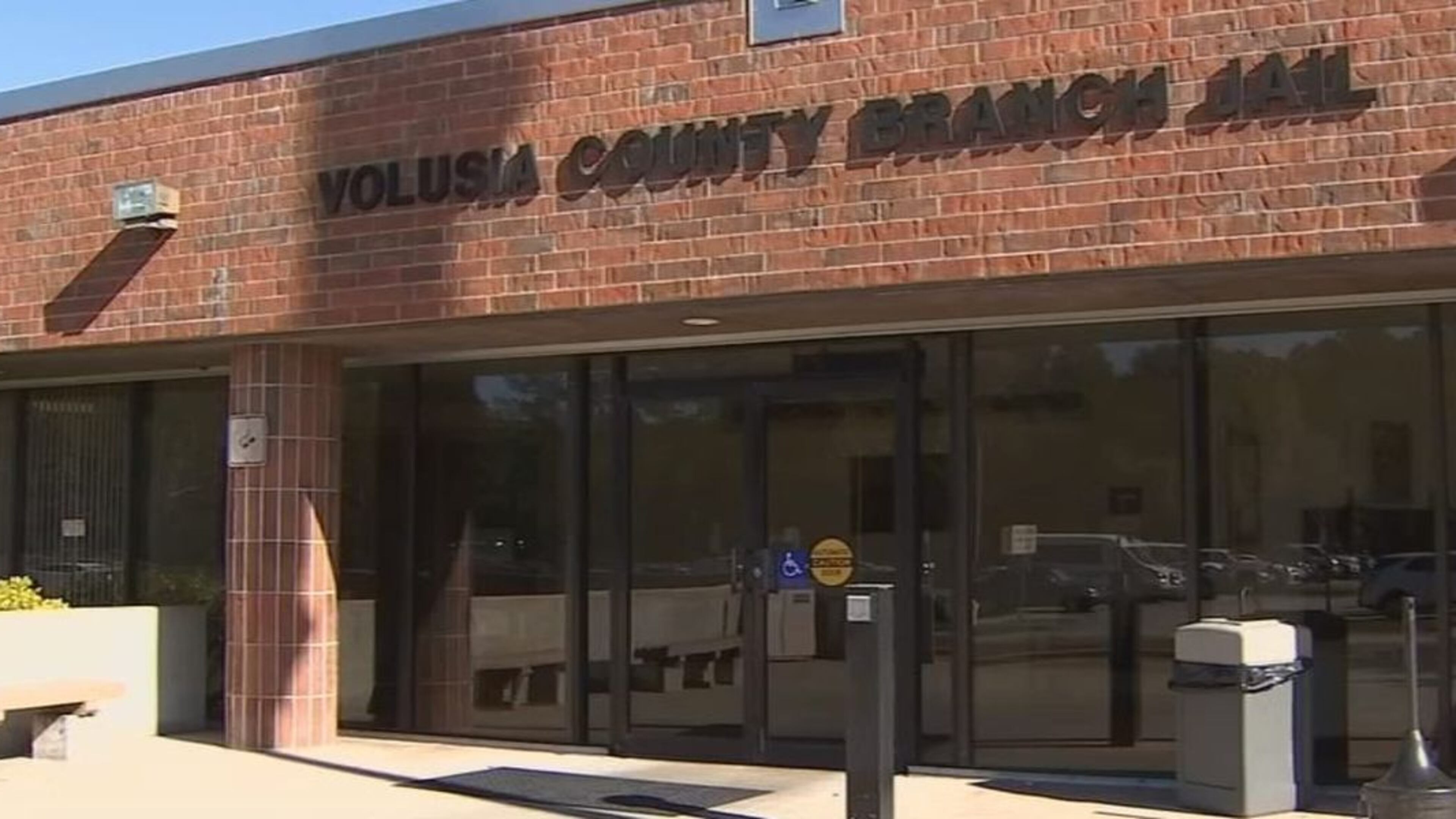 A Florida corrections officer has been suspended for making racial slurs and remarks on her Facebook post over the summer, according to an internal affairs report. (WFTV.com)