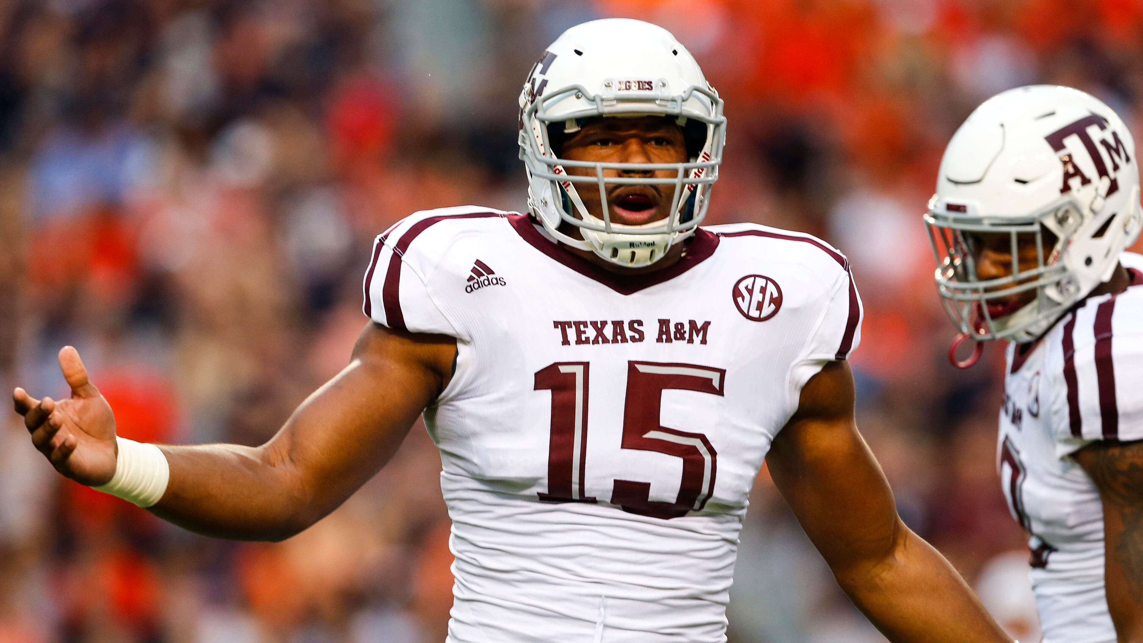 AUBURN, AL - SEPTEMBER 17: Defensive lineman Myles Garrett #15 of the Texas A&M Aggies celebrates after sacking quarterback Sean White of the Auburn Tigers during an NCAA college football game on September 17, 2016 in Auburn, Alabama. (Photo by Butch Dill/Getty Images)