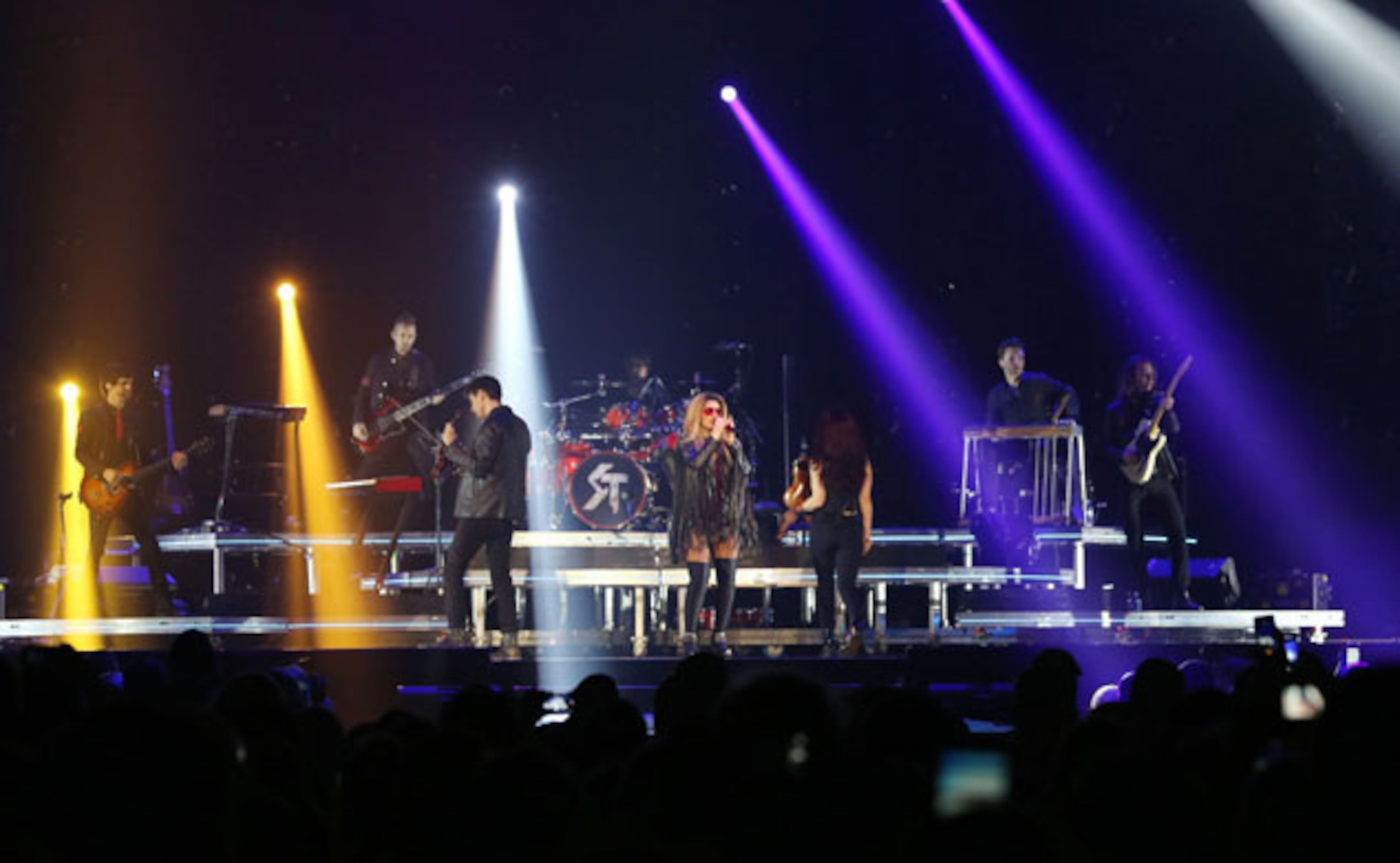 ATLANTA --- Country-pop singer-songwriter Shania Twain sold out Philips Arena Saturday, August 1, 2015, on her first tour in ten years. The "Rock This Country Tour" concert also featured Gavin DeGraw as the opening act. Born in Canada, Shania Twain has sold over 85 million records, making her one of the world's best-selling artists of all time. She is also the best-selling female artist in the history of country music, which garnered her the title of "Queen of Country Pop." Robb D. Cohen /RobbsPhotos.com