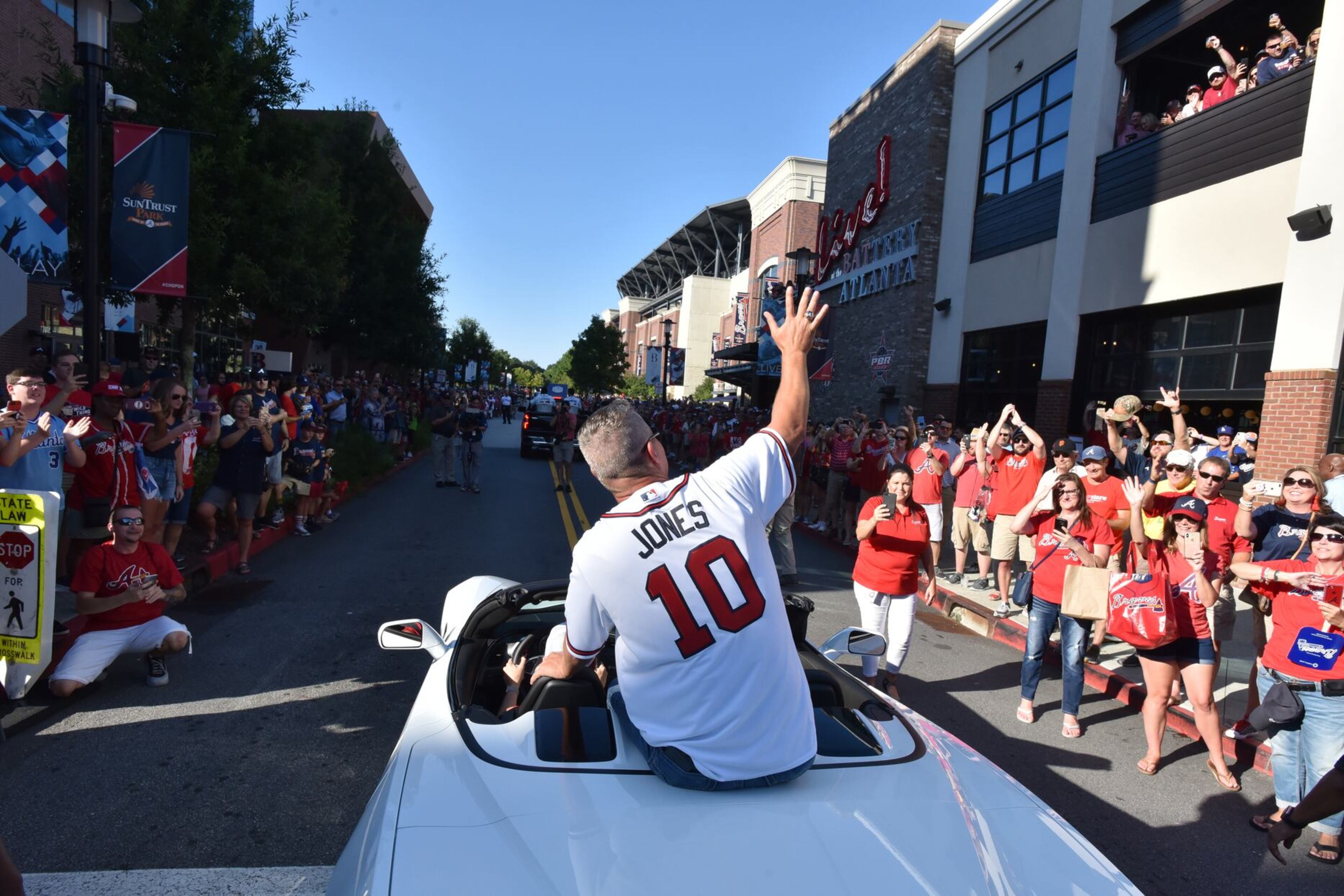 The Atlanta Braves Alumni Weekend includes players such as former third baseman Chipper Jones, pictured, in a parade and other festivities on Friday, Aug. 14, and Saturday, Aug. 15. (Hyosub Shin/AJC)