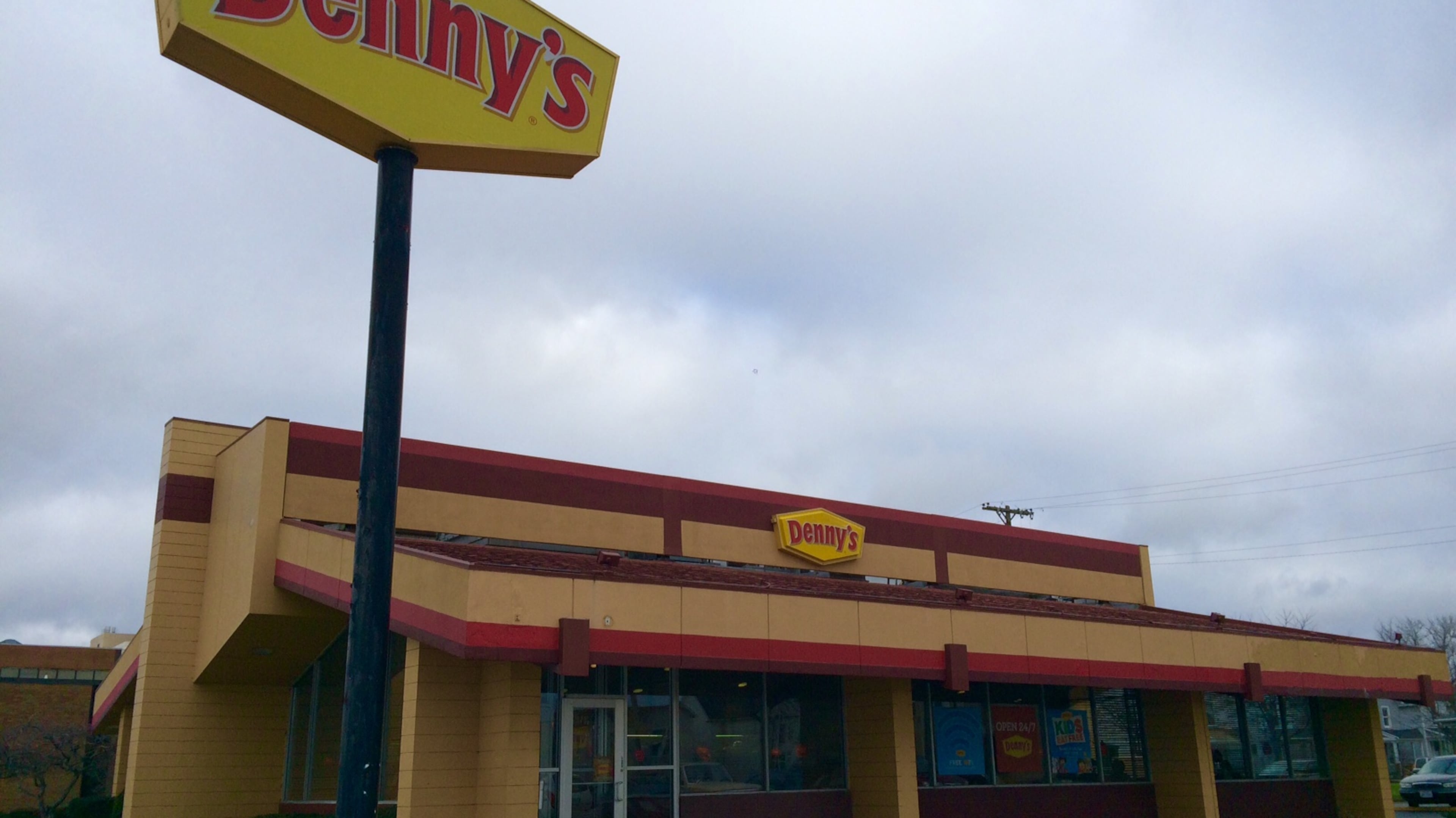 A Denny’s in Norcross failed a recent health inspection.