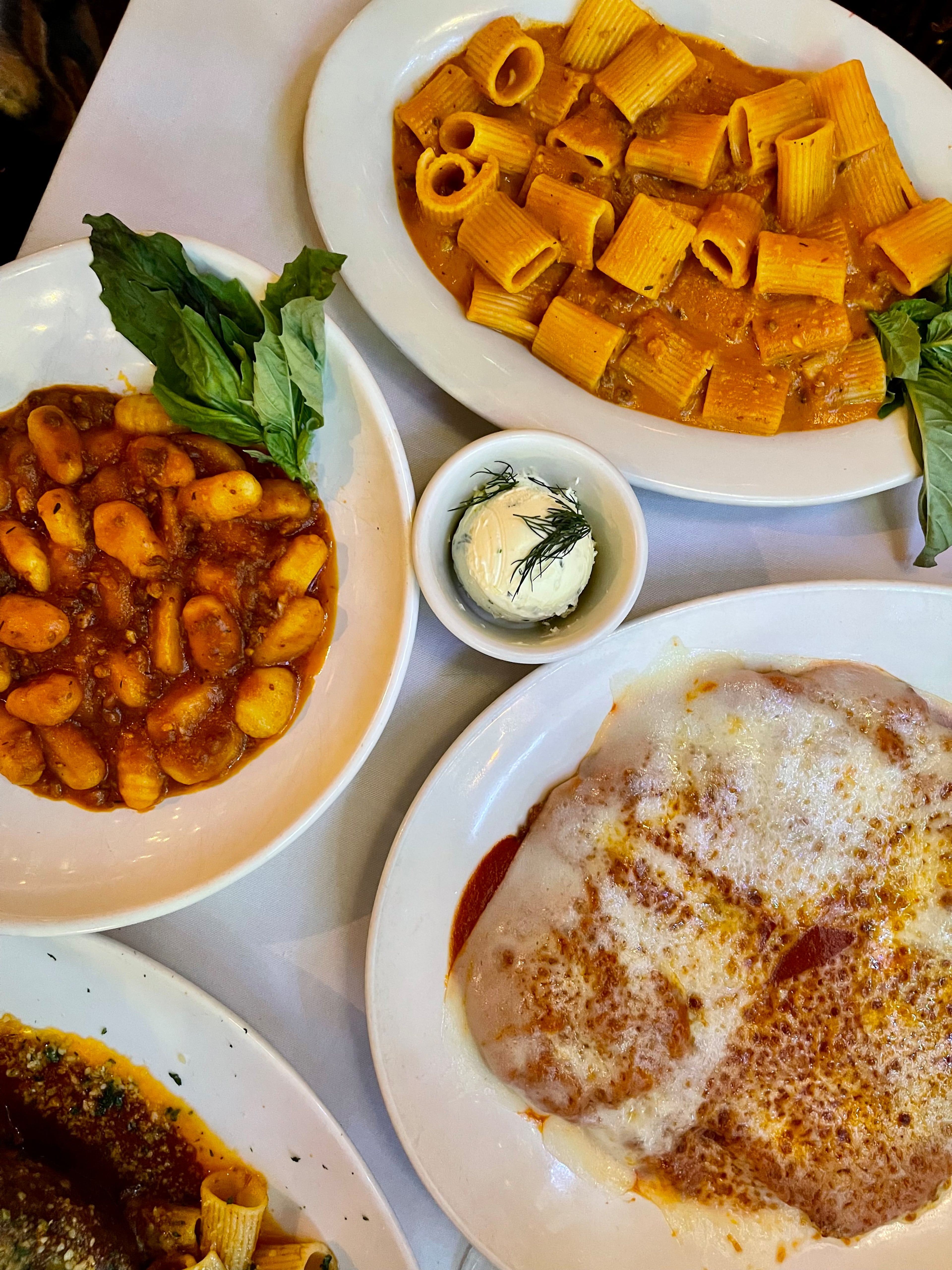 Amore e Amore's $50 prix-fixe menu will include Italian classics like pasta, chicken pargmigiana and homemade desserts. (Courtesy of Amore e Amore)