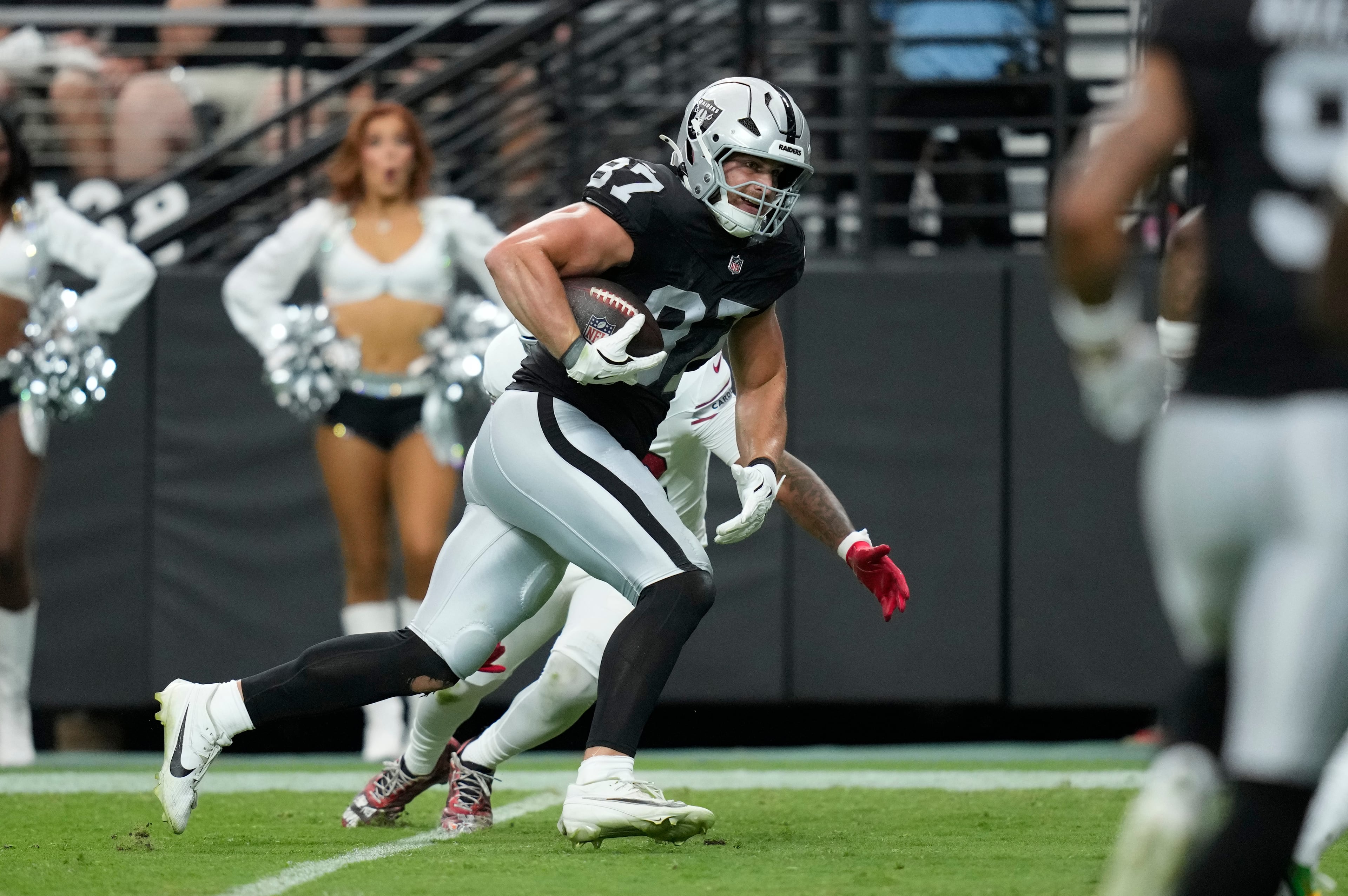 Cardinals Raiders Football