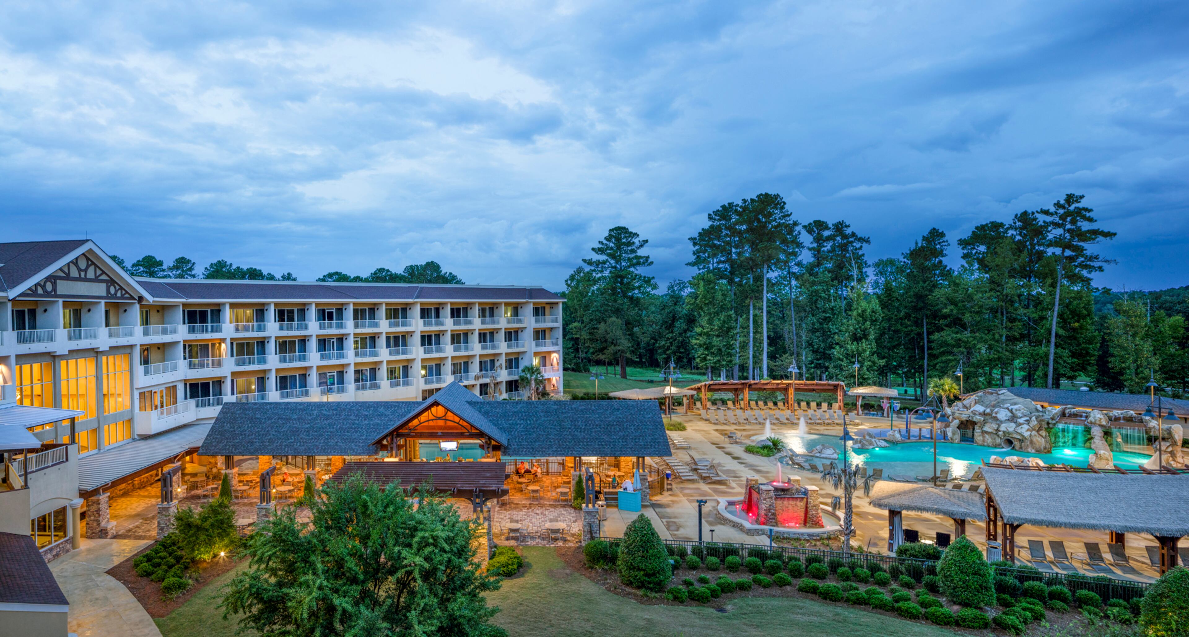 Recent renovations at the Auburn Marriott Opelika Resort and Spa at Grand National have given a new look to the property, located close to the Robert Trent Jones Golf Trail.
Courtesy of Auburn Opelika Marriott Resort.