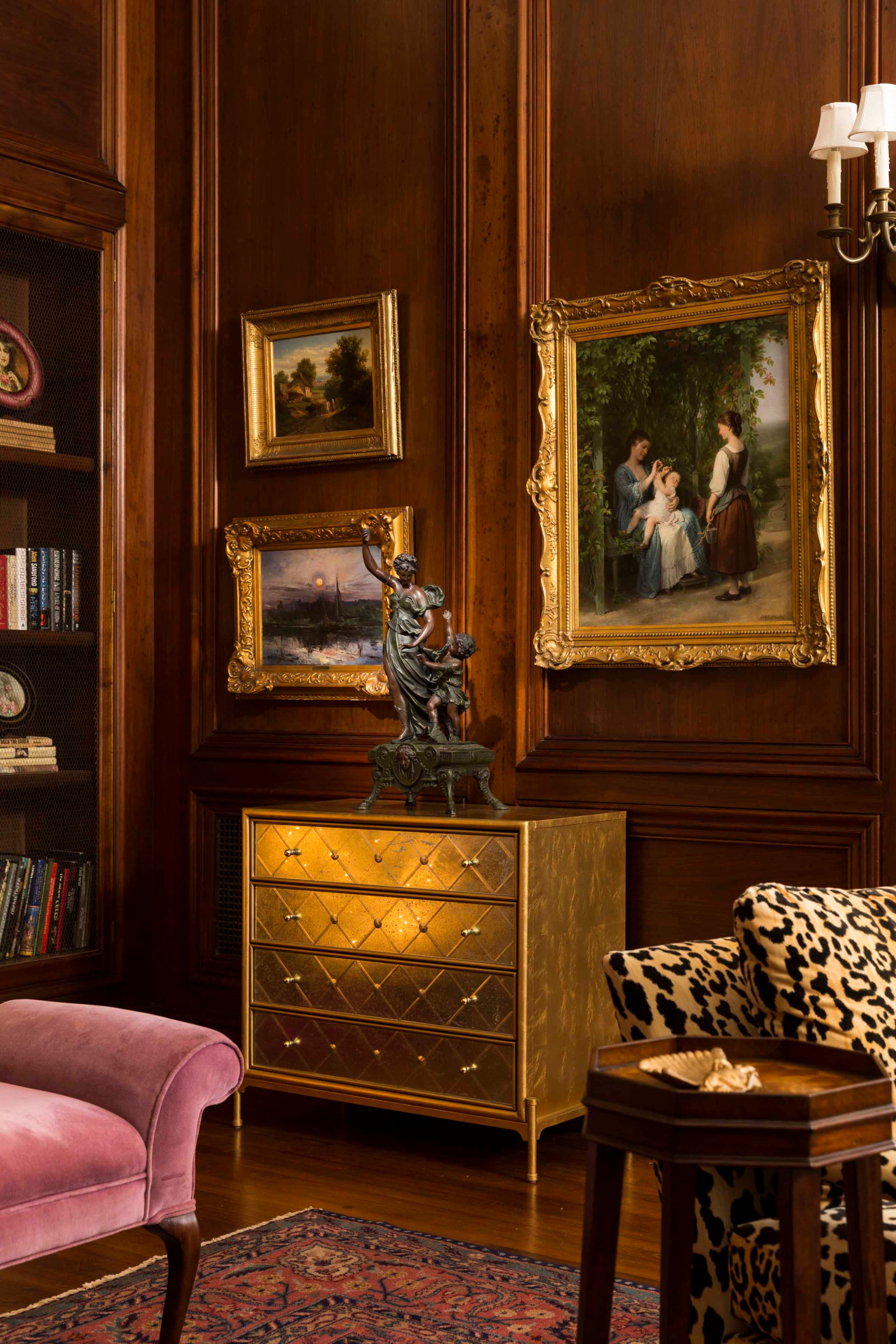 “Holiday decorating can most definitely be fun and festive while refraining from being tacky,” Atkins told The Atlanta Journal-Constitution.
Courtesy of Leah Atkins Design