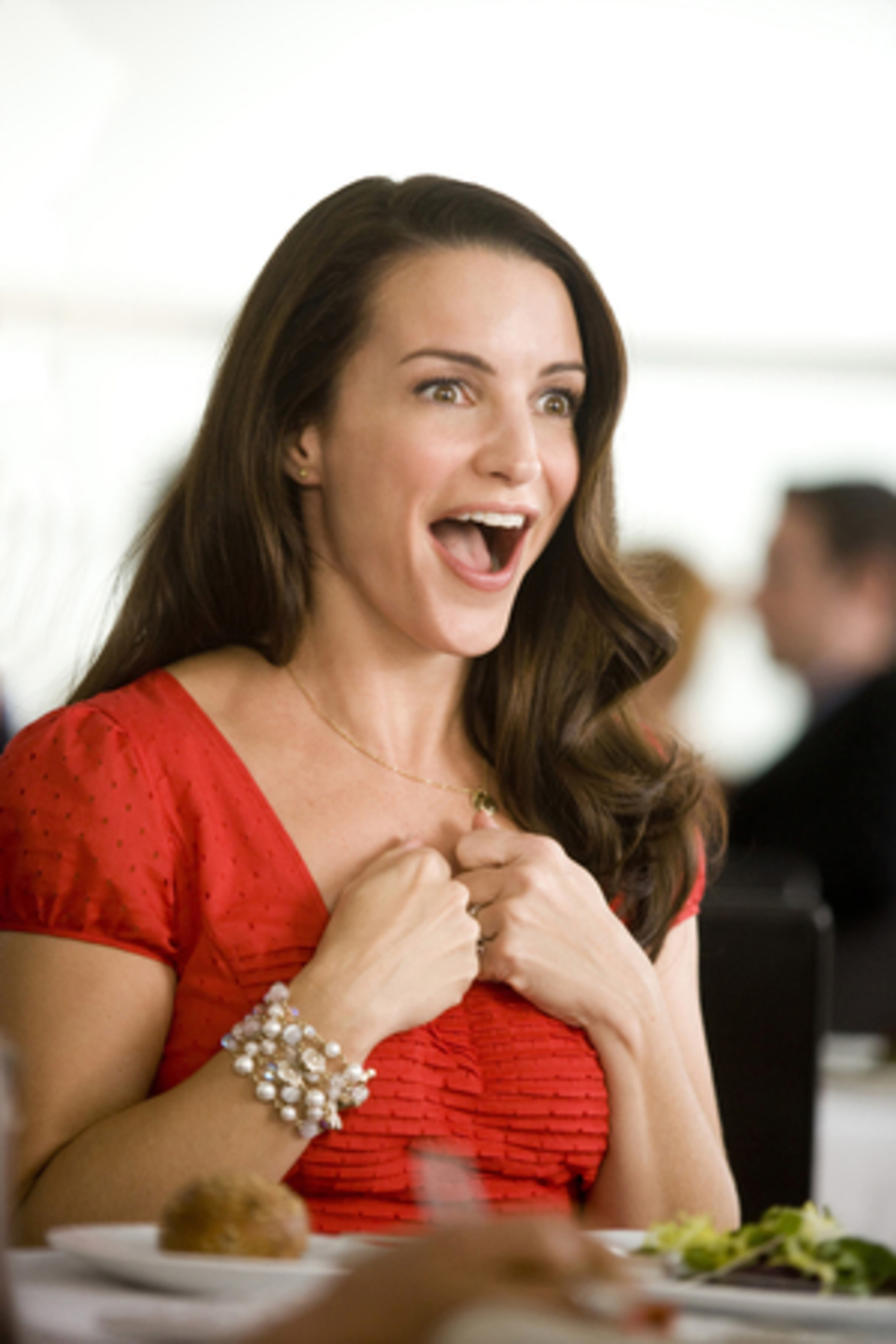 Charlotte York (Kristin Davis) is a hopeless (and naive) romantic who works in an art gallery and longs for a fairytale life. She's mostly embarrassed to talk sex. More than anything in life, she wants marriage and kids.