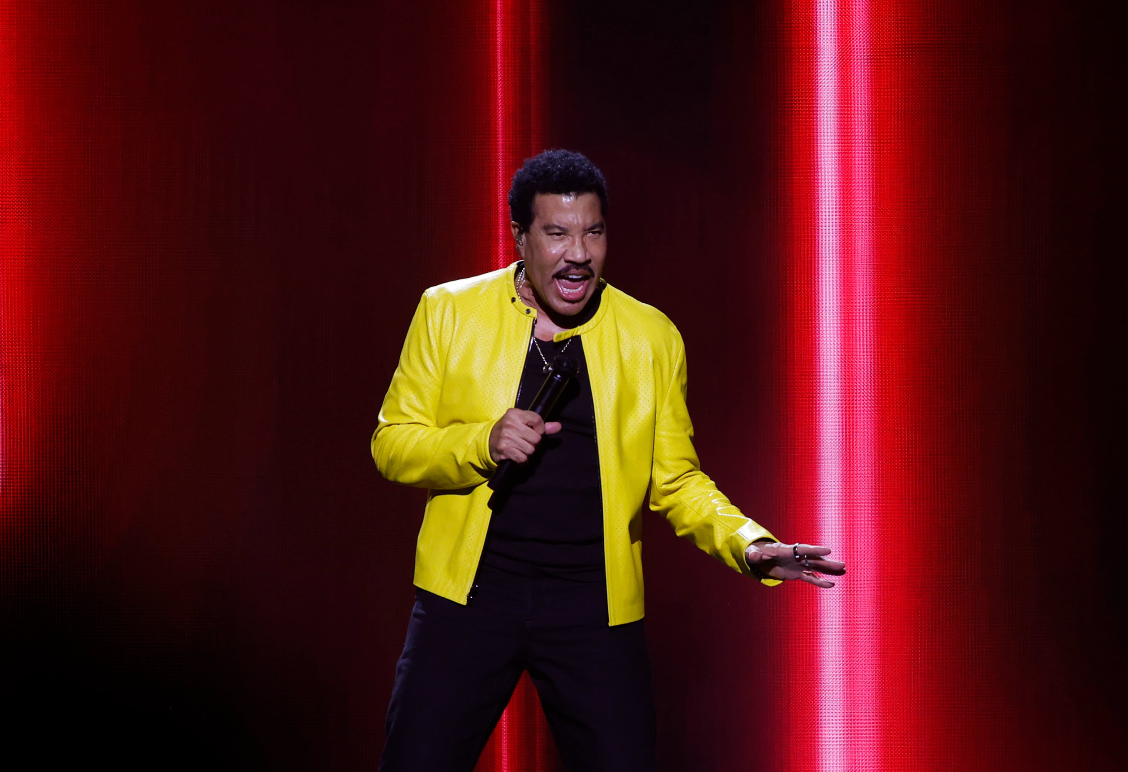 Lionel Richie performs at the State Farm Arena on Sunday, July 19, 2026, in a joint concert with Earth, Wind & Fire. (Akili-Casundria Ramsess for the AJC)