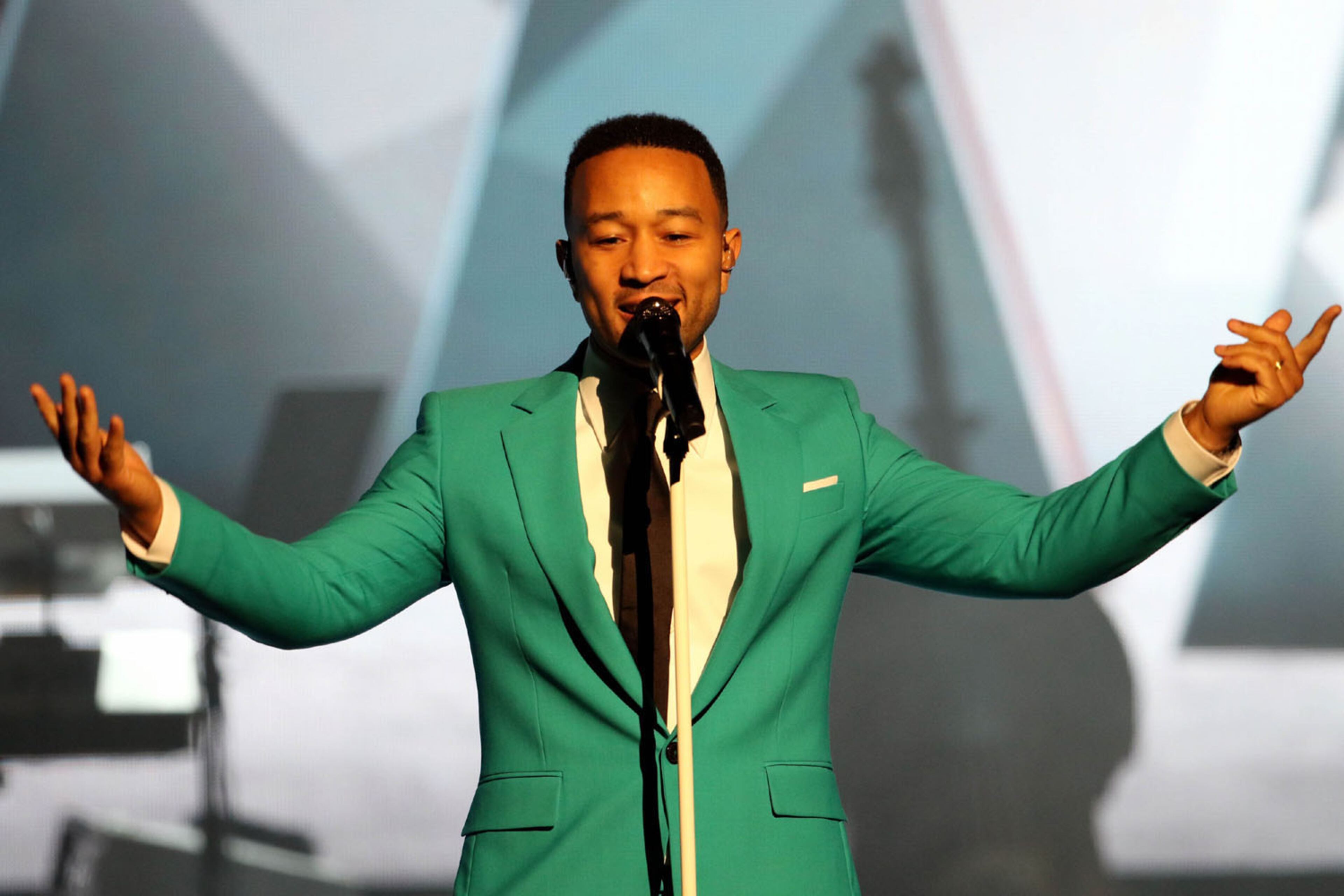 John Legend broought his Legendary Christmas Tour to the sold out Fox Theatre on Tuesday, November 20, 2018.
Robb Cohen Photography & Video /RobbsPhotos.com