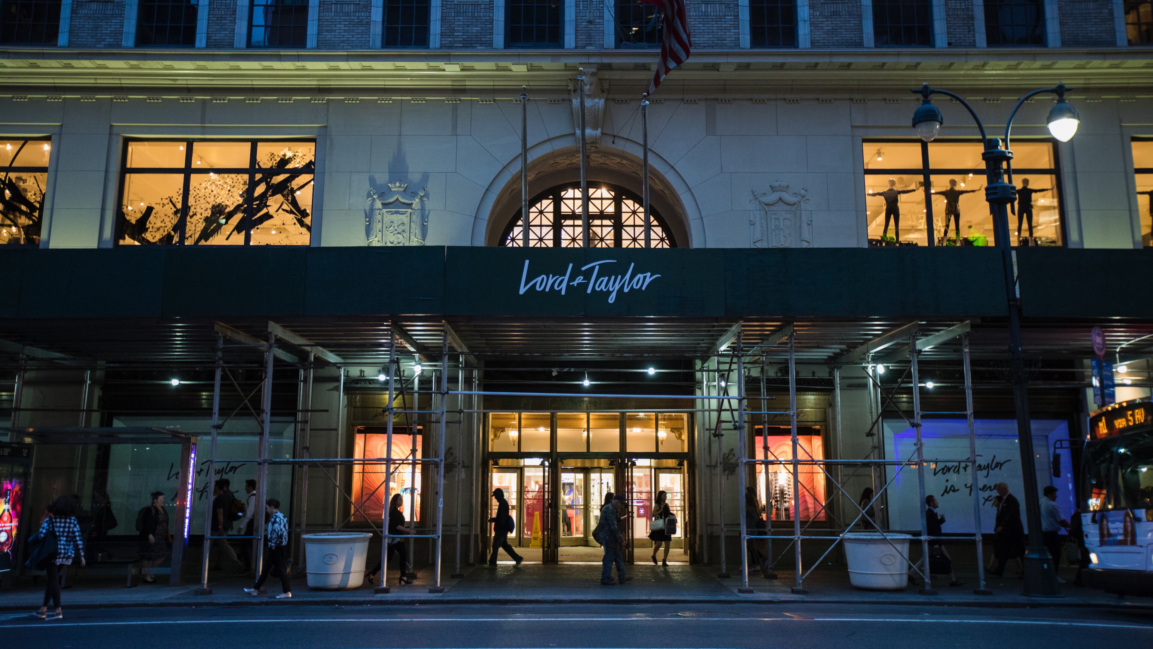 Lord & Taylor, once a leading fashion retailer whose glory days have been fading, in New York, Oct. 23, 2017. The company is teaming up with Walmart to create a premium online shopping destination on Walmart.com that will offer about 125 brands, including Tommy Bahama, La La Anthony, H Halston and Effy. (Benjamin Norman/The New York Times)