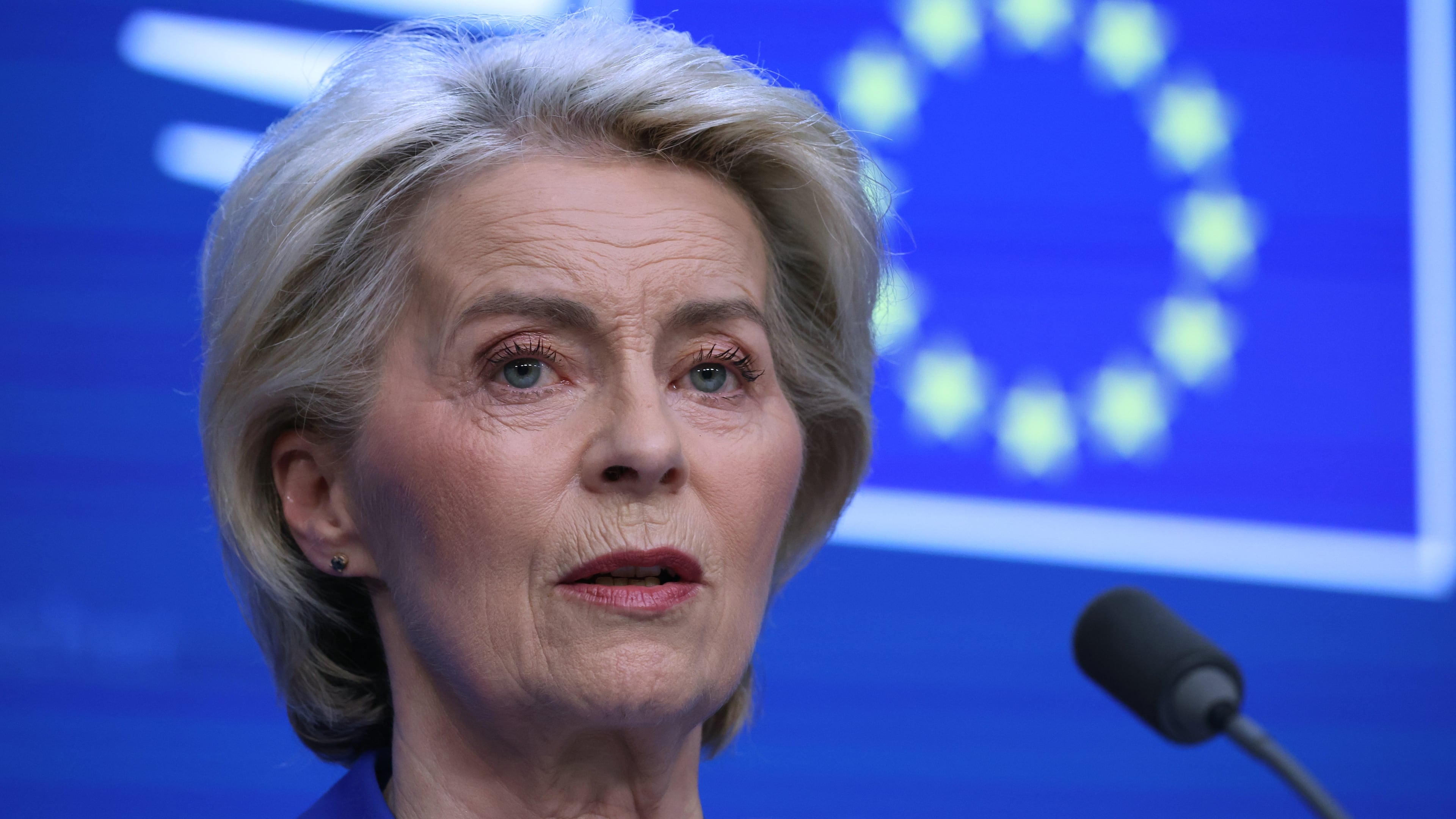 European Commission President Ursula von der Leyen addresses a media conference at the conclusion of the EU summit in Brussels, Friday, Oct. 16, 2026. (AP Photo/Omar Havana)