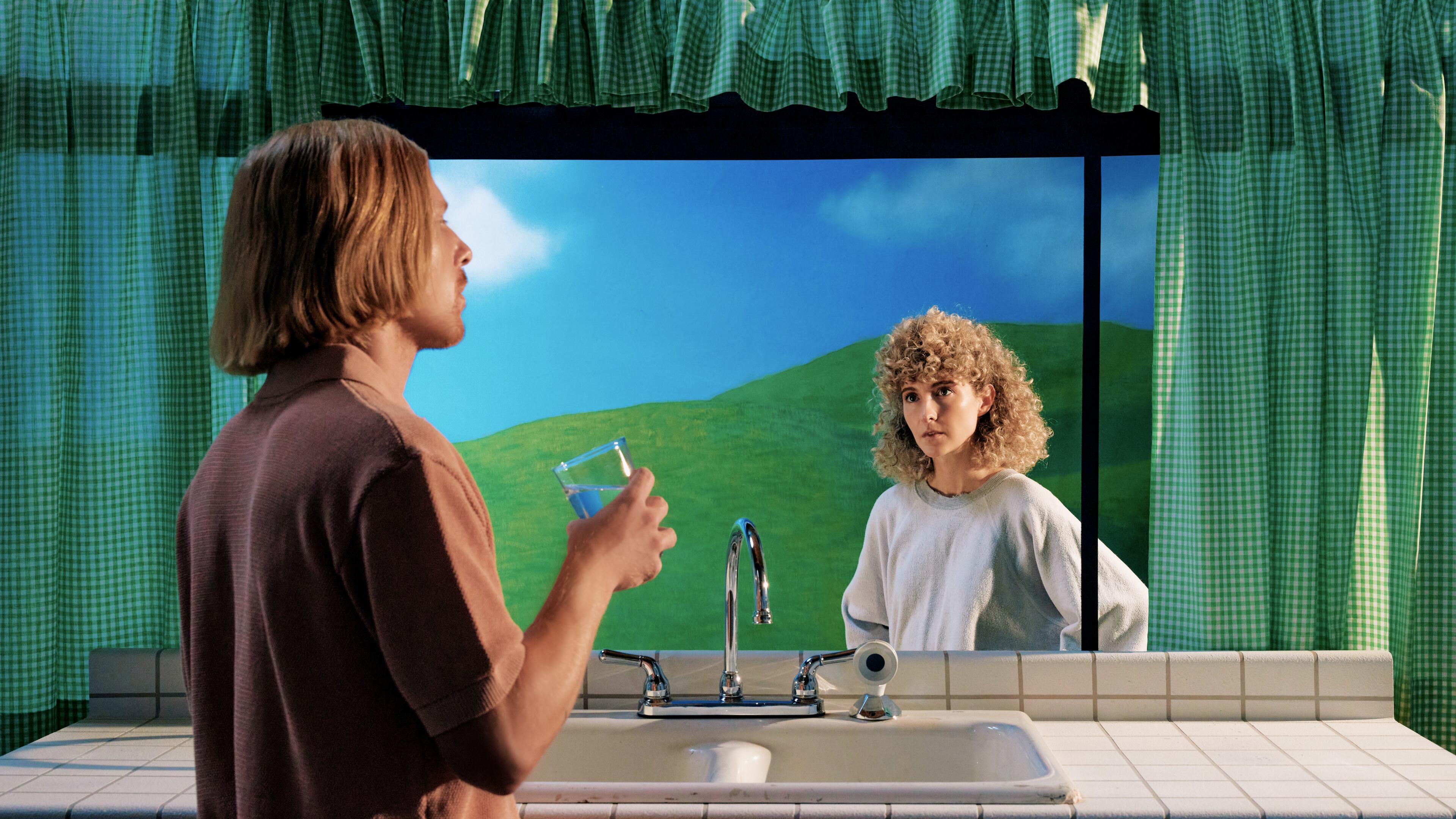 Patrick Riley and Alaina Moore of indie rock outfit Tennis, along with bassist Ryan Tullock and drummer Steve Voss, will play the Eastern on March 24.