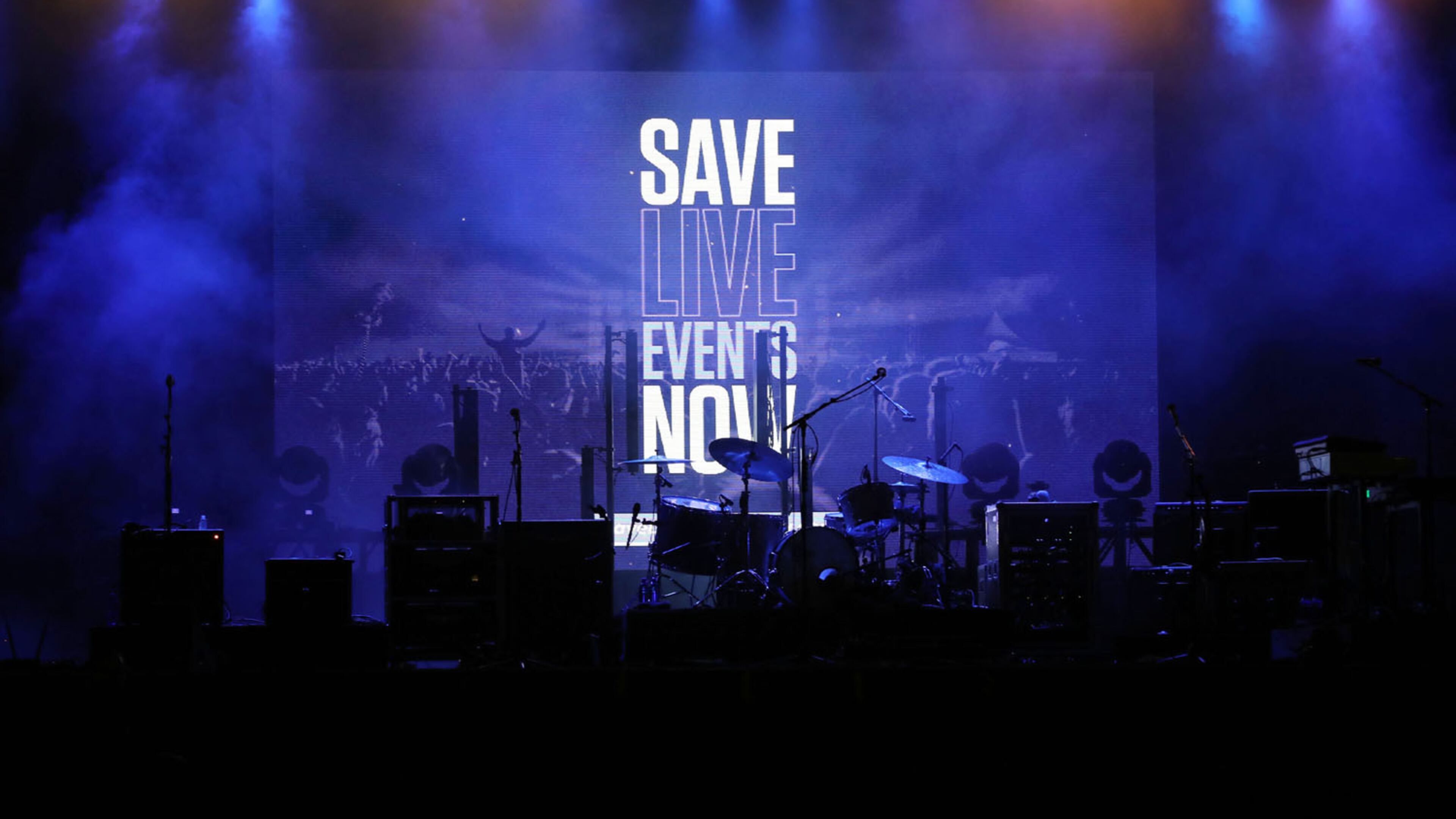 Jason Isbell and the 400 Unit rocked a sold-out crowd of concert devotees on Friday, October 16, 2020, in the parking lot of Ameris Bank Amphitheatre in Alpharetta. This was the first in a series of "Live From the Drive-In" concerts produced by Live Nation. Photo: Robb Cohen for The Atlanta Journal-Constitution