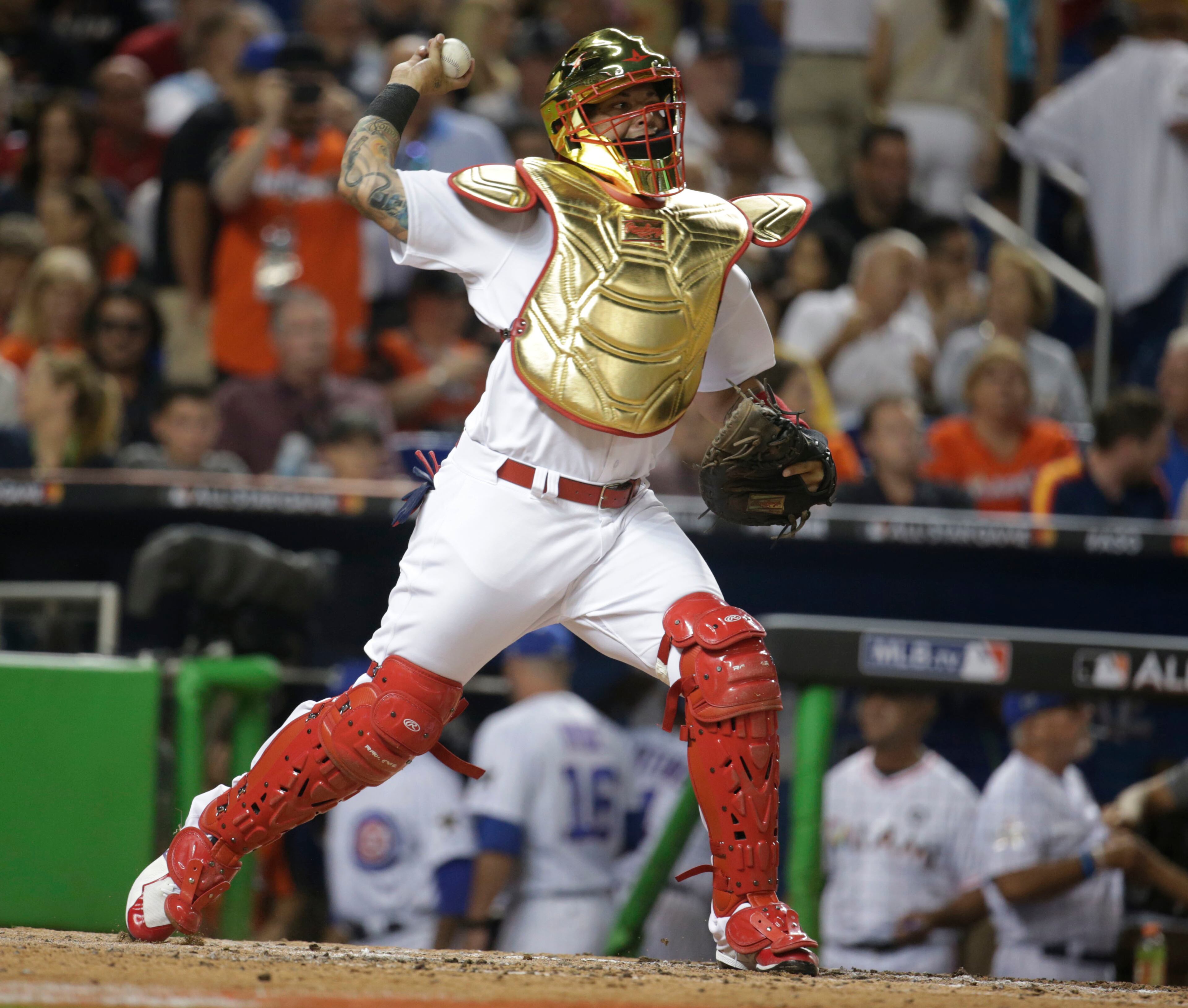 National League's St. Louis Cardinals catcher Yadier Molina (4), throws during the sixth inning at the MLB baseball All-Star Game, Tuesday, July 11, 2017, in Miami. (AP Photo/Lynne Sladky)