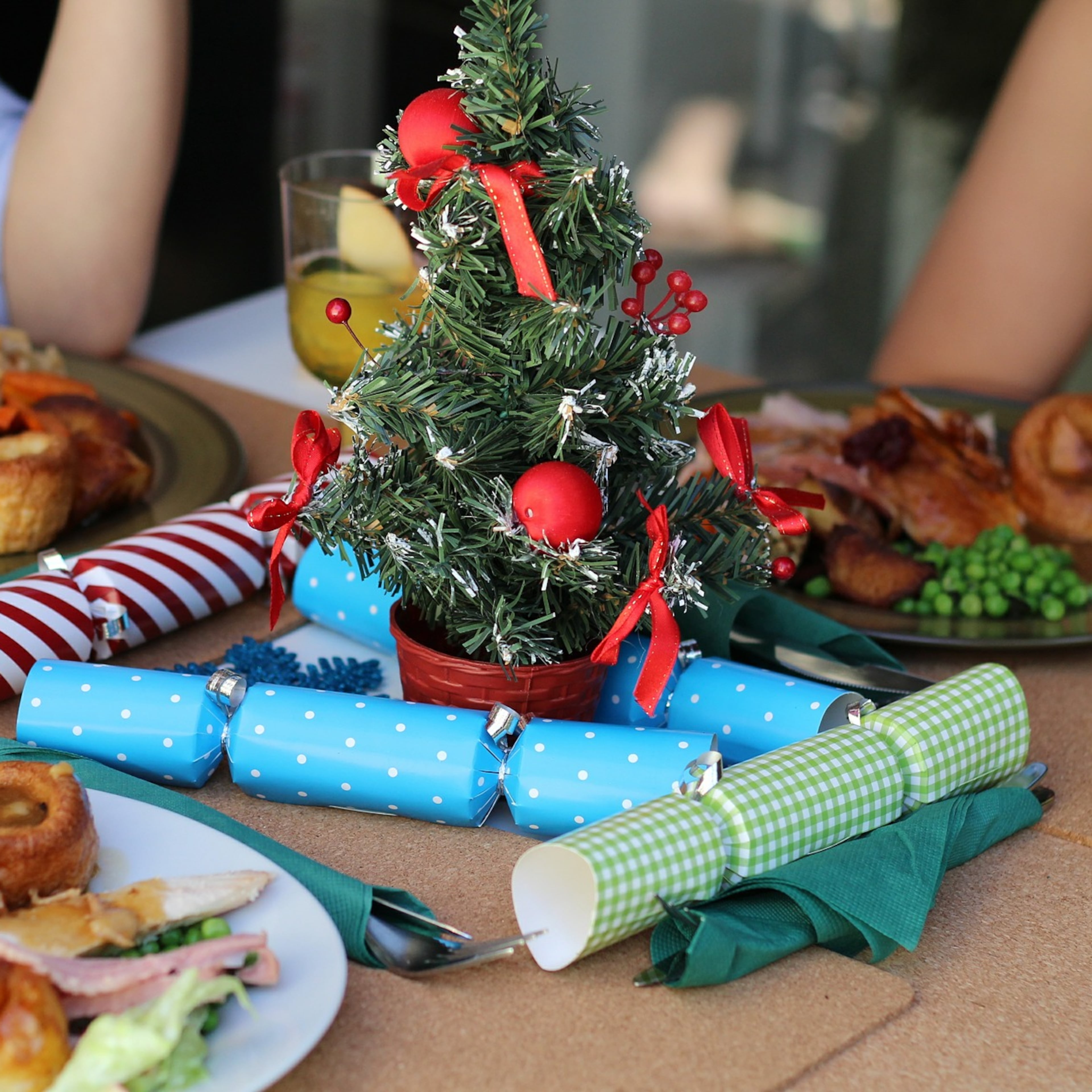 10 tips to get you through the holidays with less stress